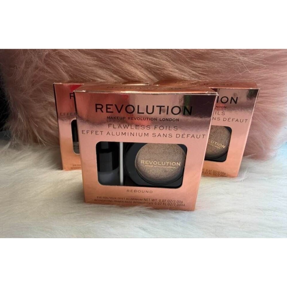 Revolution Flawless Foils Rebound 3 Pack Metallic Eyeshadow Primer